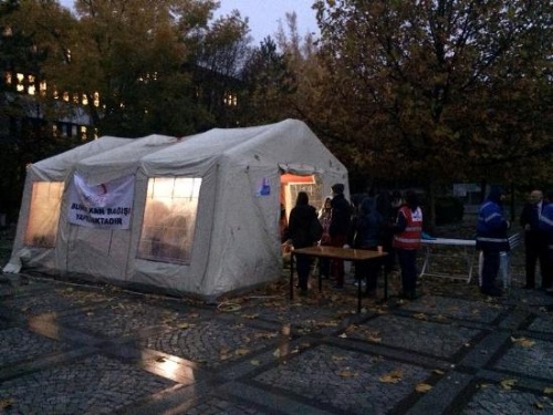 Haber | Bilkent`li öğrencilerden Kızılay`a `homofobi` protestosu
