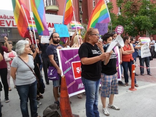 Haber | Trans aktivist Tuna Şahin Mersin Akdeniz Belediyesi’nde çalışıyor