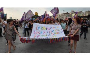 Haber | Lezbiyen ve Biseksüel Feministler: ‘Artık saklanmıyor ve utanmıyoruz’